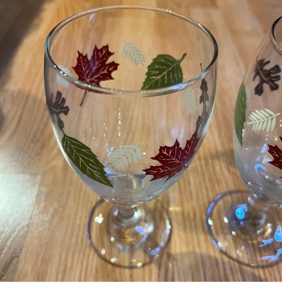 Glass Goblets by Greenbrier Autumn Fall Leaves set of 2 Vintage - Picture 4 of 7